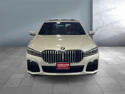 2020 BMW 7 Series — side profile view