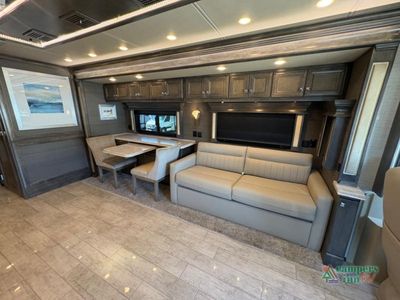 2022 Tiffin Motorhomes Phaeton — photo 10 view