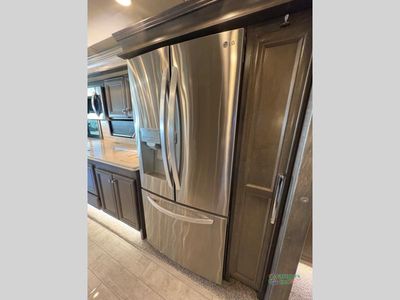 2022 Tiffin Motorhomes Phaeton — photo 24 view