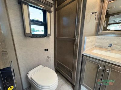 2022 Tiffin Motorhomes Phaeton — photo 48 view