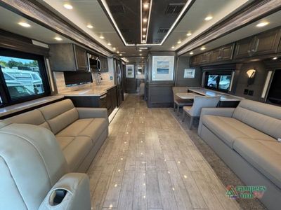 2022 Tiffin Motorhomes Phaeton — photo 7 view