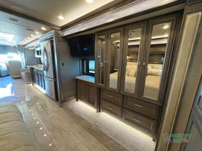2022 Tiffin Motorhomes Phaeton — photo 42 view