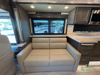 2022 Tiffin Motorhomes Phaeton — photo 12 view