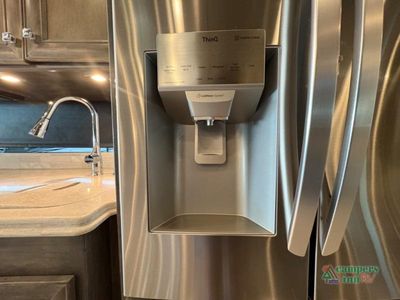 2022 Tiffin Motorhomes Phaeton — photo 25 view