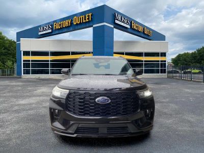 2025 Ford Explorer — side profile view