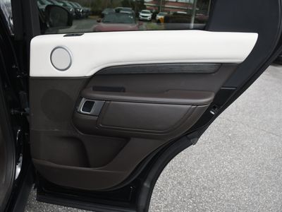 2017 Land Rover Discovery - Photo 21