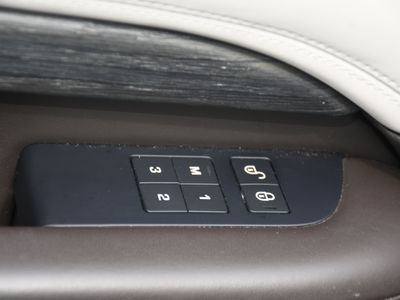 2017 Land Rover Discovery - Photo 12