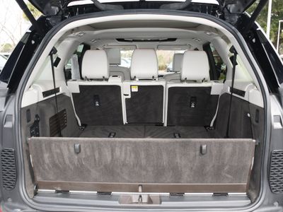 2017 Land Rover Discovery - Photo 19