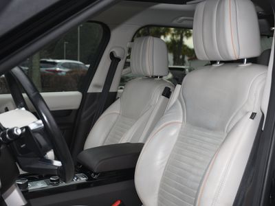 2017 Land Rover Discovery - Photo 13