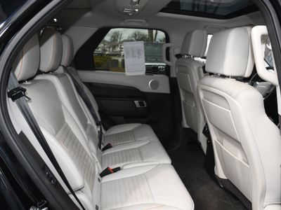 2017 Land Rover Discovery - Photo 20