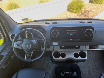 2024 Thor Motor Coach SANCTUARY - Photo 3