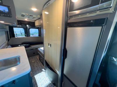 2024 Thor Motor Coach SANCTUARY - Photo 7
