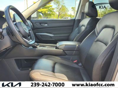 2023 Nissan Pathfinder — photo 18 view