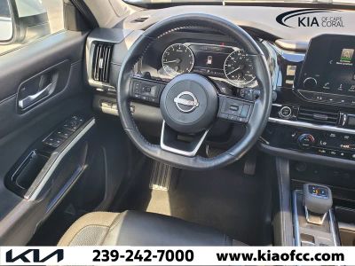 2023 Nissan Pathfinder — photo 15 view