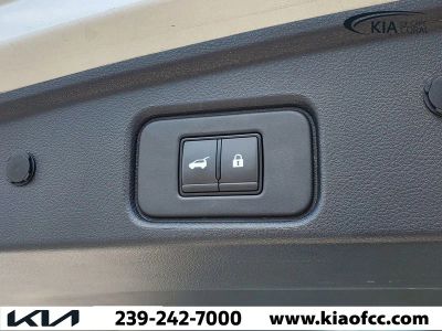 2023 Nissan Pathfinder — photo 10 view