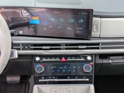 2026 Hyundai SANTA FE HYBRID — photo 18 view