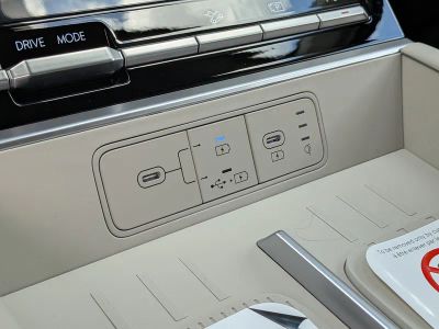 2026 Hyundai SANTA FE HYBRID — photo 30 view