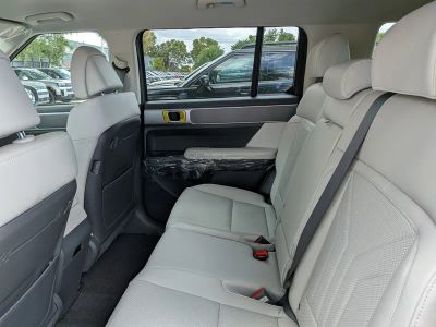 2026 Hyundai SANTA FE HYBRID — photo 13 view