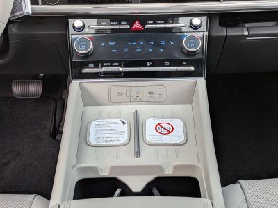 2026 Hyundai SANTA FE HYBRID — photo 19 view