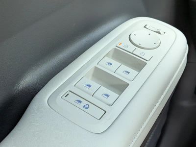 2026 Hyundai SANTA FE HYBRID — photo 21 view