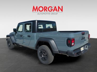 2026 Jeep Gladiator — photo 7 view