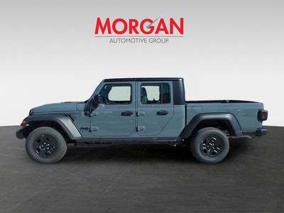 2026 Jeep Gladiator — photo 9 view