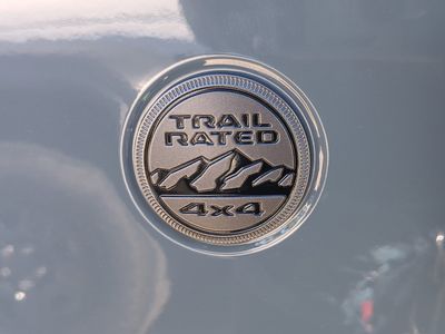 2026 Jeep Gladiator — photo 13 view