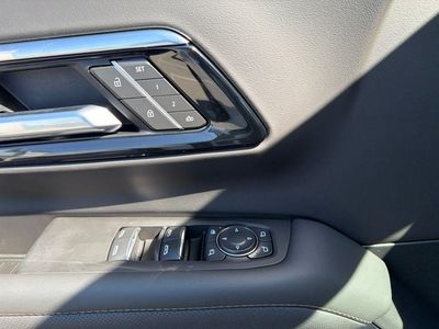 2026 Chevrolet Suburban - Photo 36