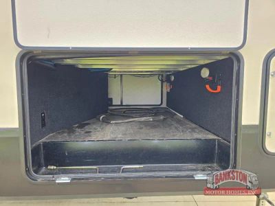 2018 Reflection 367BHS — side profile view