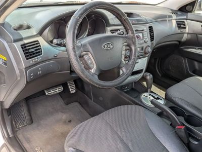 2010 Kia Optima — photo 25 view