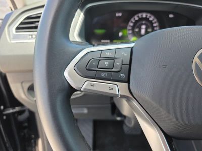 2024 Volkswagen Tiguan — photo 27 view