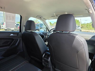 2024 Volkswagen Tiguan — photo 12 view