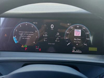 2026 Volkswagen Tiguan — photo 11 view