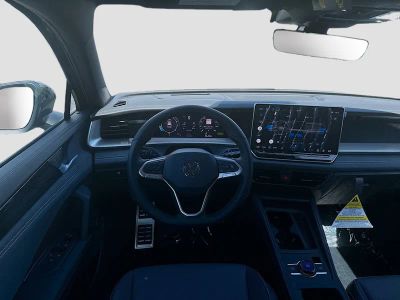 2026 Volkswagen Tiguan — photo 17 view