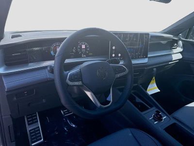 2026 Volkswagen Tiguan — photo 9 view