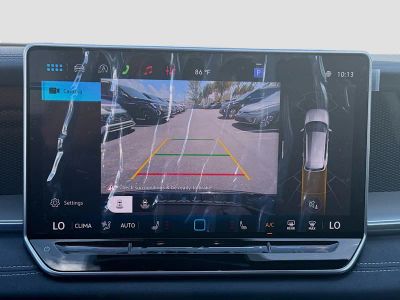 2026 Volkswagen Tiguan — photo 13 view