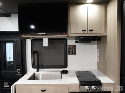 2026 Grand Design Lineage Series M - Photo 15