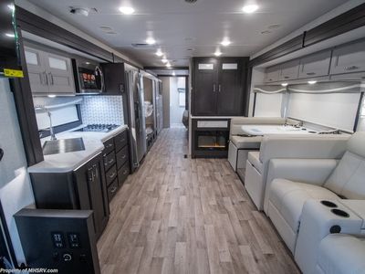 2026 Thor Motor Coach Pasadena - Photo 8