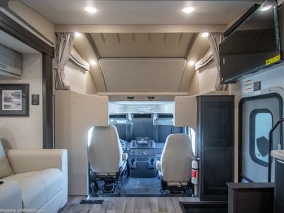 2026 Thor Motor Coach Pasadena - Photo 4
