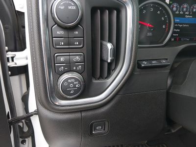 2020 Chevrolet Silverado 1500 — photo 13 view