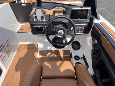 2025 Axis T220 - Photo 15