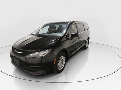 2024 Chrysler Voyager - Photo 3