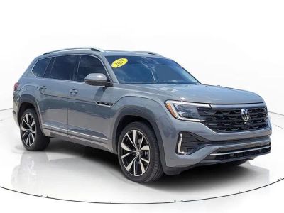 2025 Volkswagen Atlas — rear three-quarter view