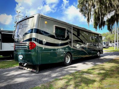 2005 Newmar Mountain Aire - Photo 2