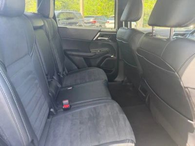 2024 Mitsubishi Outlander — photo 8 view