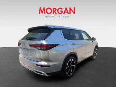 2024 Mitsubishi Outlander — engine compartment view