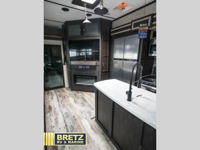 2018 Keystone RV Fuzion - Photo 4