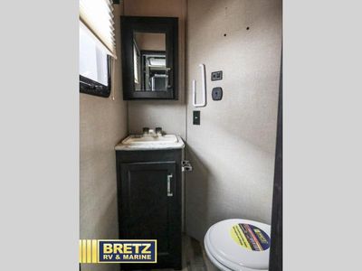 2018 Keystone RV Fuzion - Photo 16