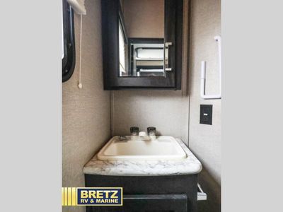2018 Keystone RV Fuzion - Photo 17