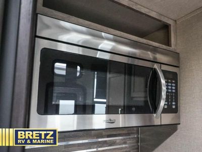 2018 Keystone RV Fuzion - Photo 10